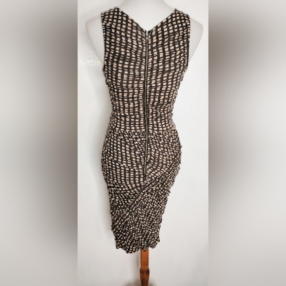 RUCHED TRACY REESE WIGGLE DRESS - Picture 2 of 13